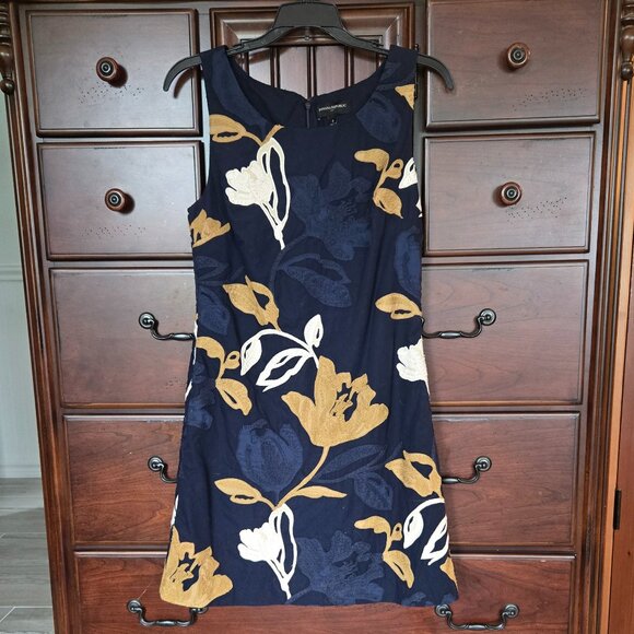 🌻Banana Republic Size 4 - Picture 1 of 5